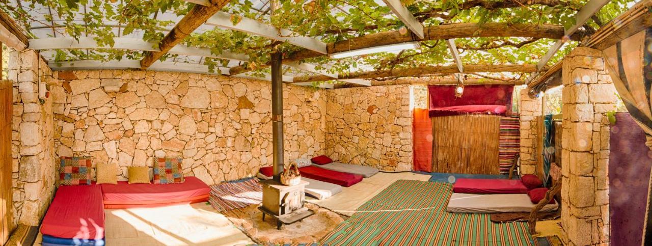 Hotel Back To Nature Camping & Huts Mikhmannim Exterior foto