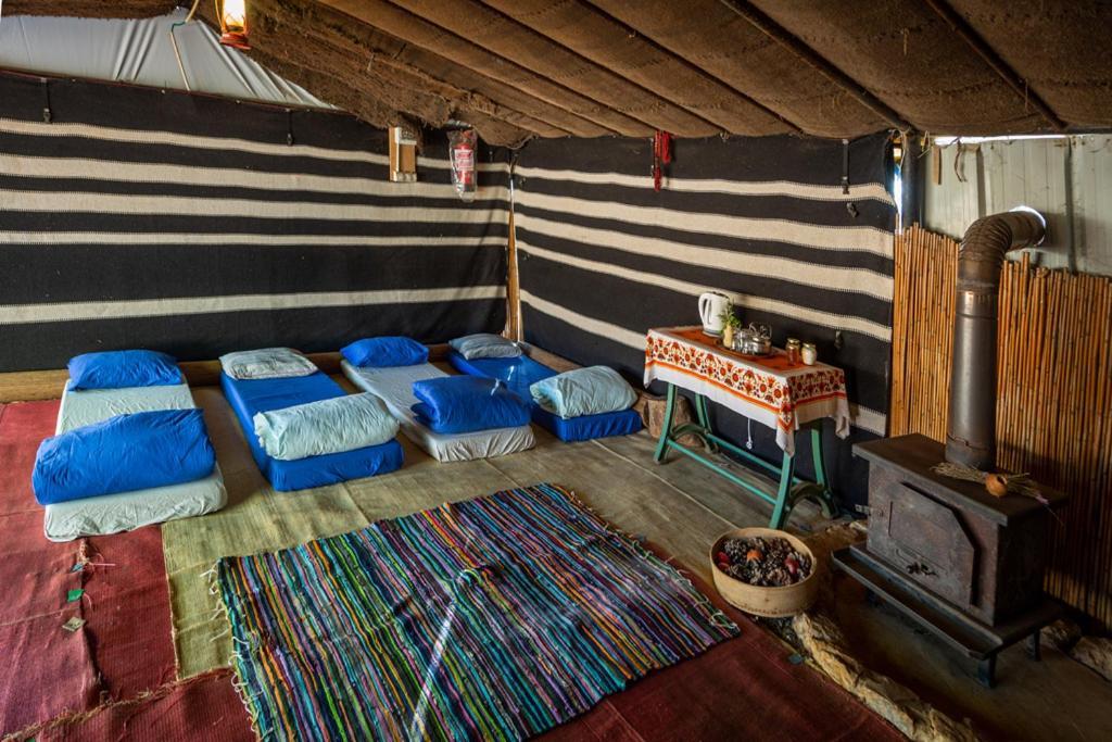 Hotel Back To Nature Camping & Huts Mikhmannim Exterior foto